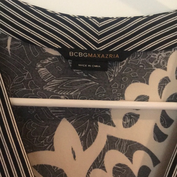 BCBGMAXAZRIA Wrap Dress – Size Small (S) - Picture 3 of 9